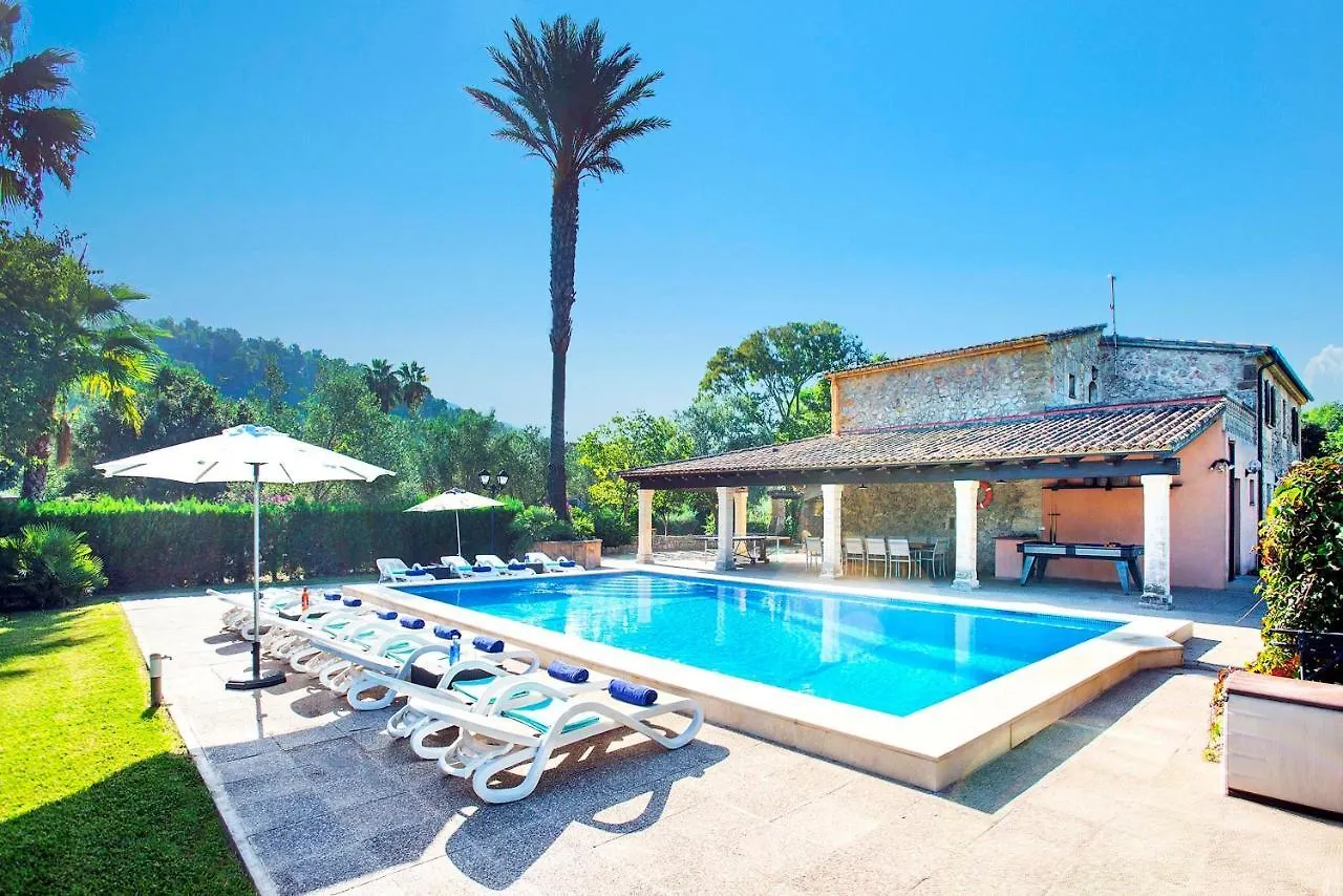 Villa Papa: Serene Mountain Views in Cala San Vicente Pollenca 0*,  Spain